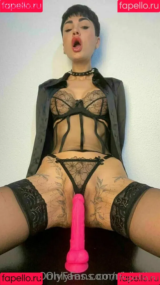 Nightlyy / elara_moonq / nightly Onlyfans Photo Gallery 