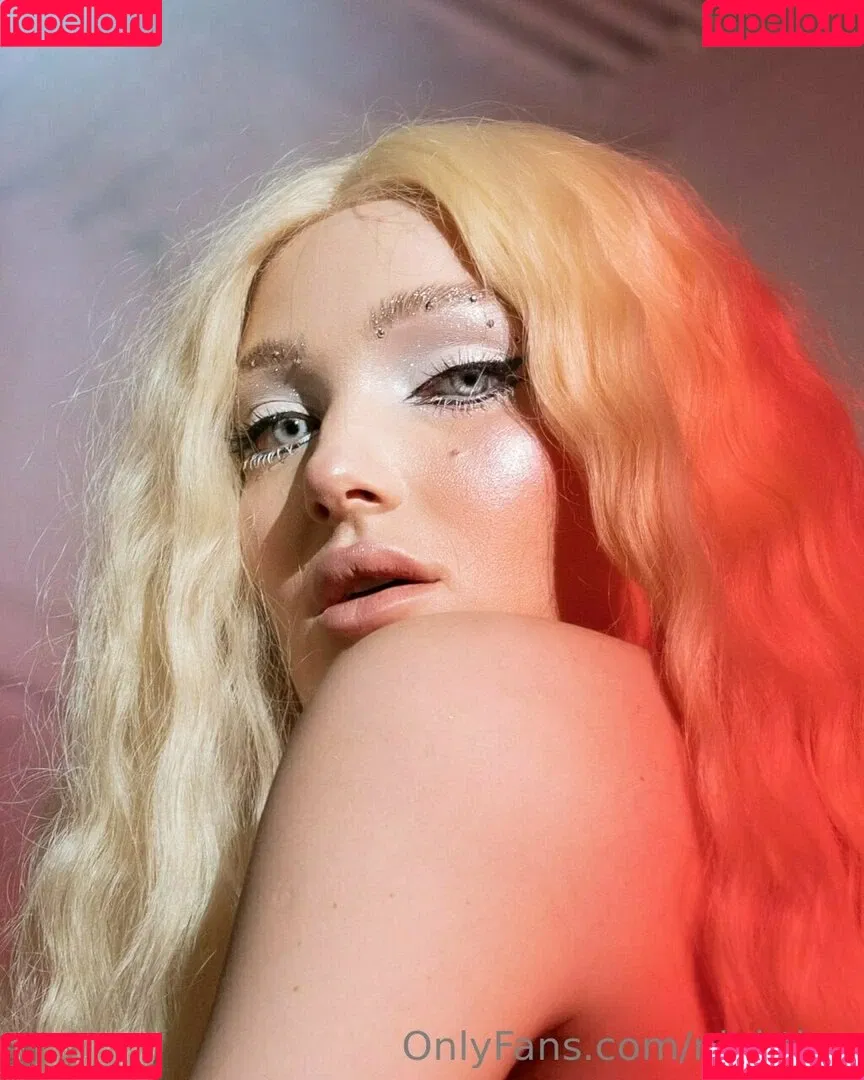 Nightlyy / elara_moonq / nightly Onlyfans Photo Gallery 