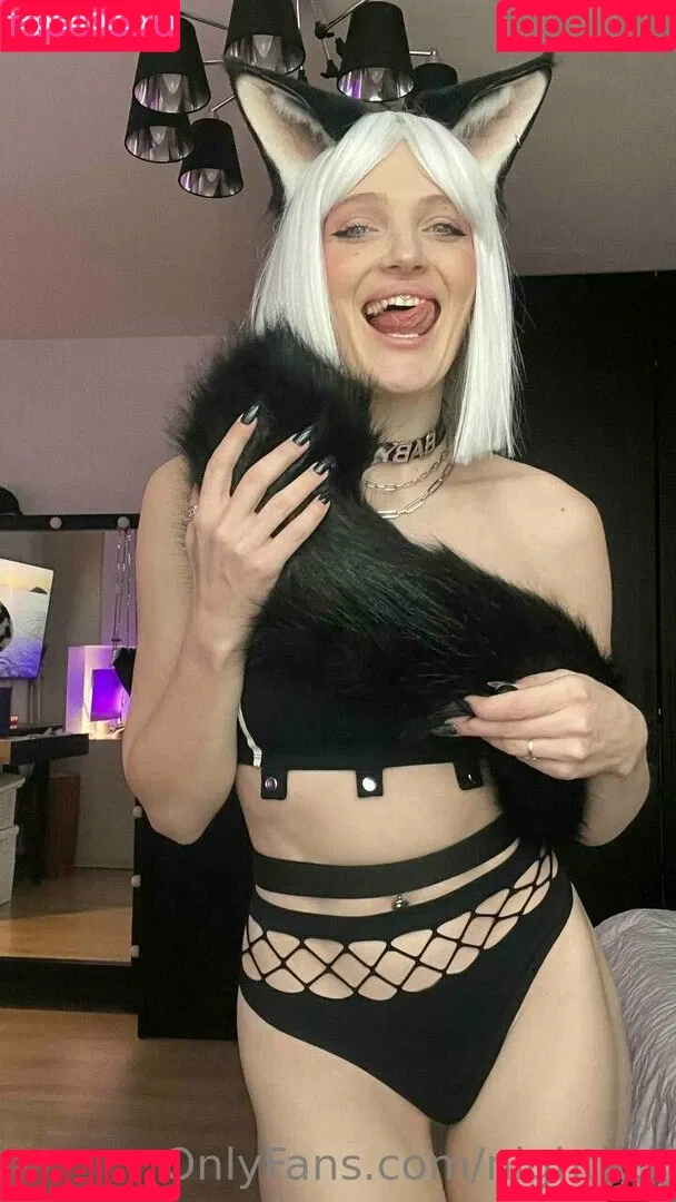 Nightlyy / elara_moonq / nightly Onlyfans Photo Gallery 