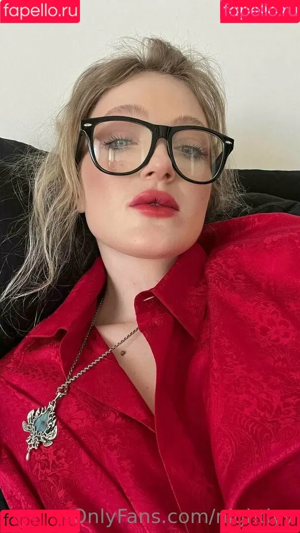 Nightlyy / elara_moonq / nightly Onlyfans Photo Gallery 