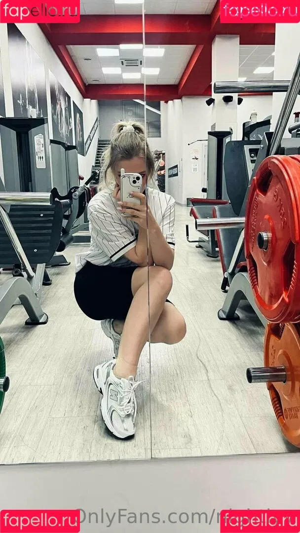 Nightlyy / elara_moonq / nightly Onlyfans Photo Gallery 