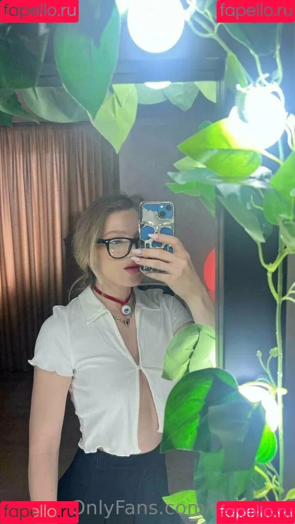 Nightlyy / elara_moonq / nightly Onlyfans Photo Gallery 