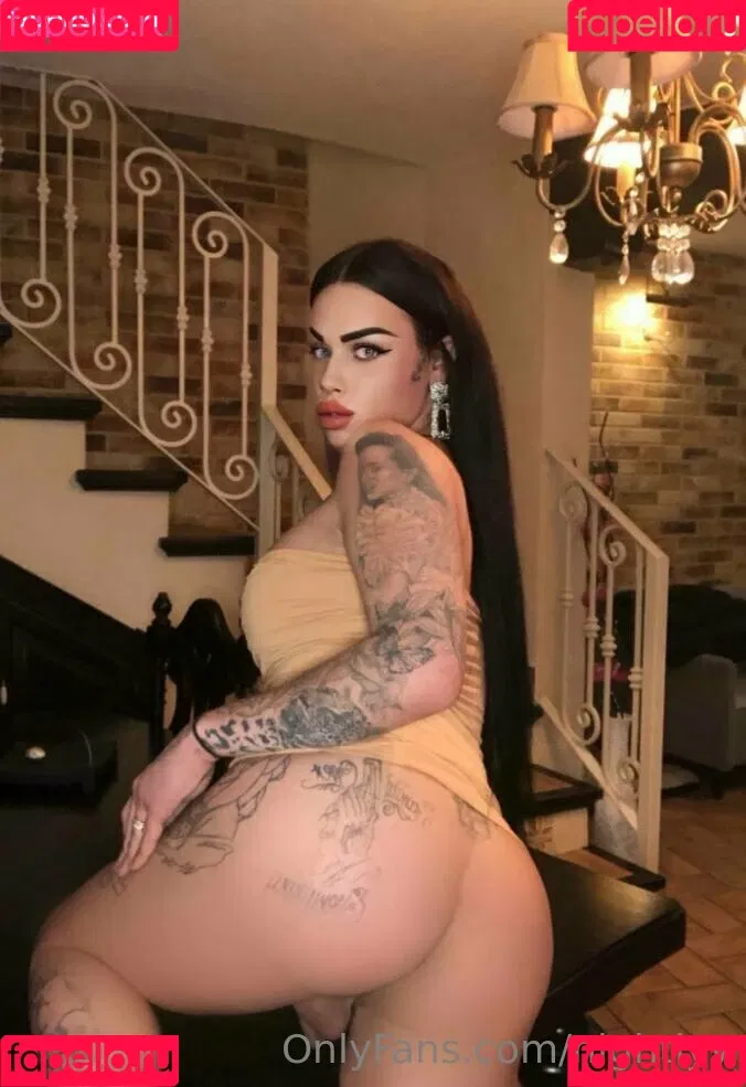 Nightlyy / elara_moonq / nightly Onlyfans Photo Gallery 