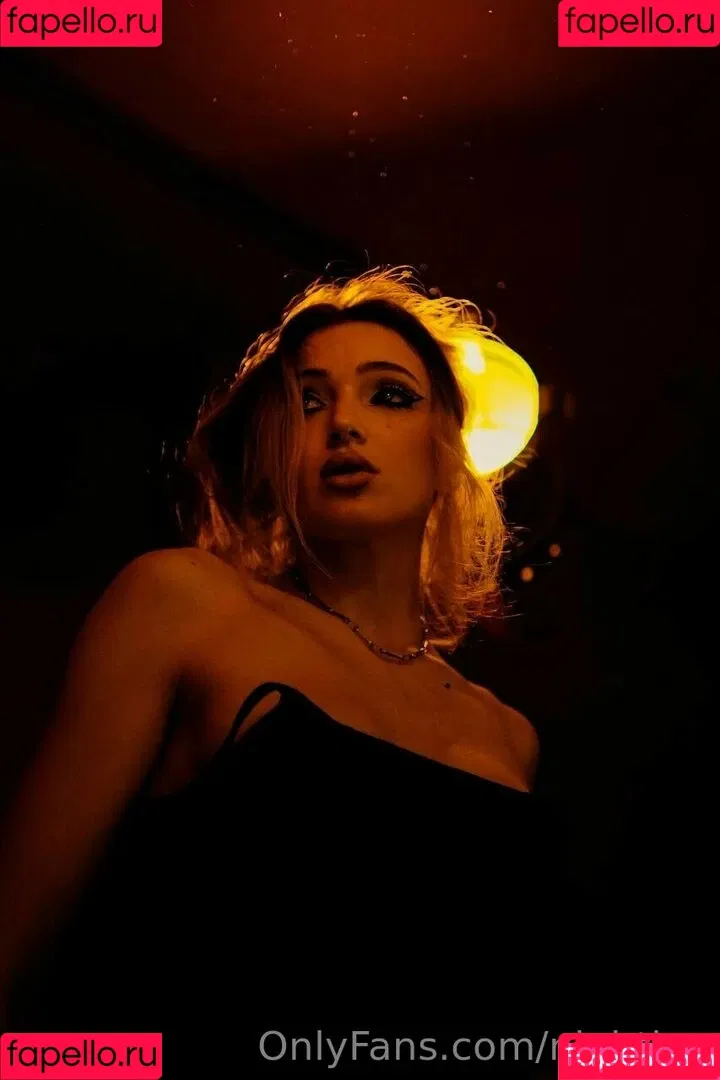 Nightlyy / elara_moonq / nightly Onlyfans Photo Gallery 