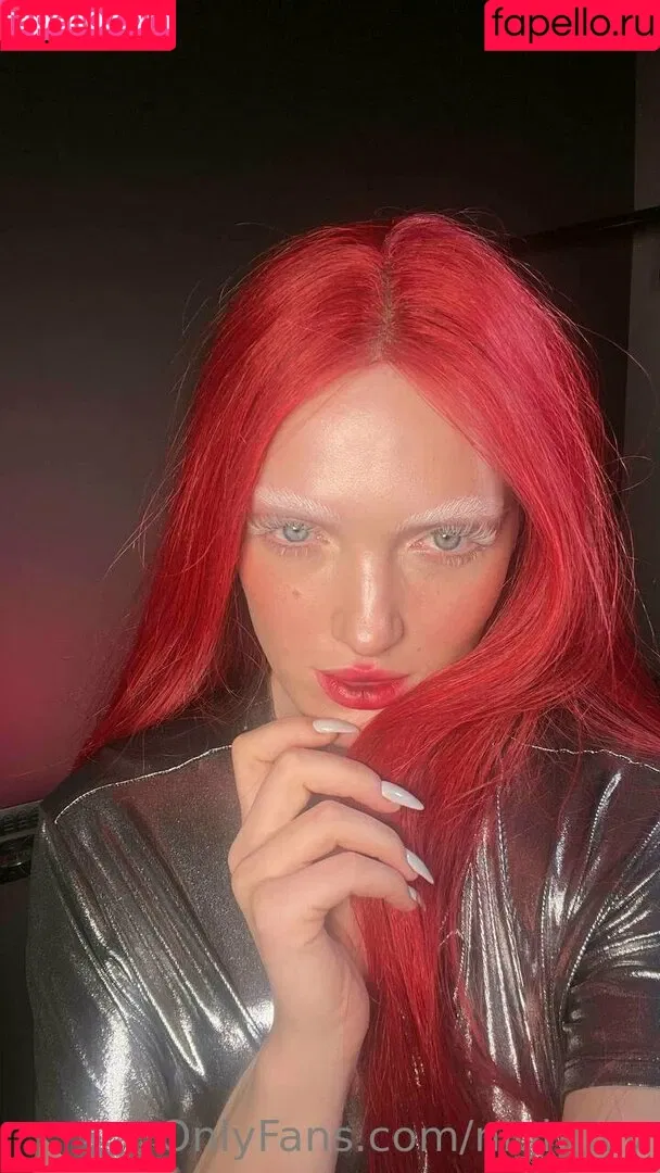 Nightlyy / elara_moonq / nightly Onlyfans Photo Gallery 
