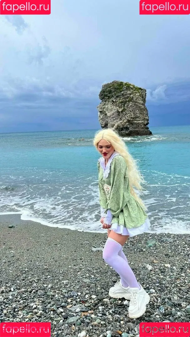 Nightlyy / elara_moonq / nightly Onlyfans Photo Gallery 