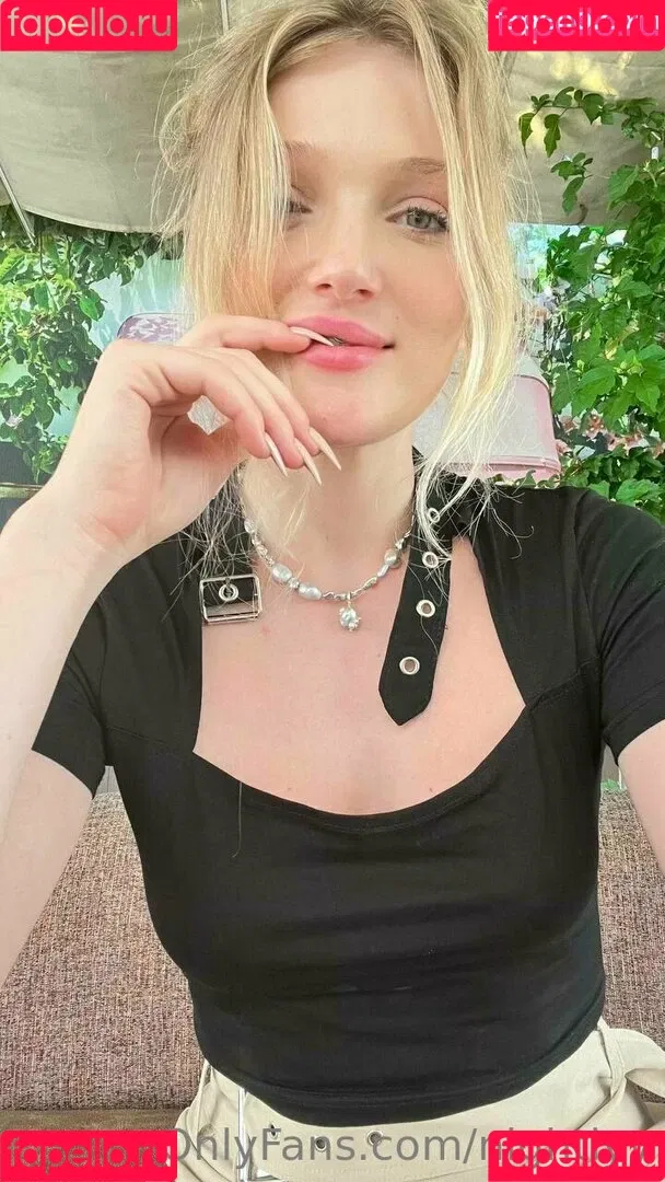 Nightlyy / elara_moonq / nightly Onlyfans Photo Gallery 