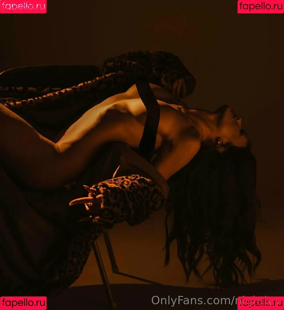 Nightlyy / elara_moonq / nightly Onlyfans Photo Gallery 