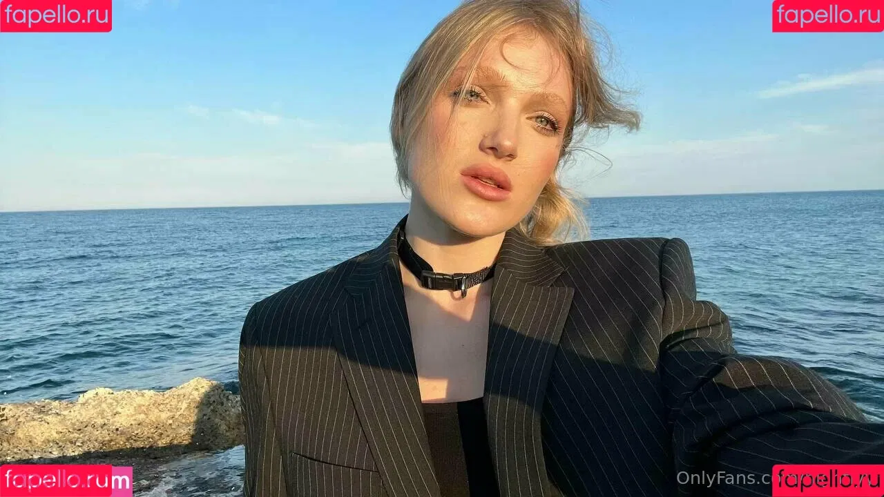 Nightlyy / elara_moonq / nightly Onlyfans Photo Gallery 