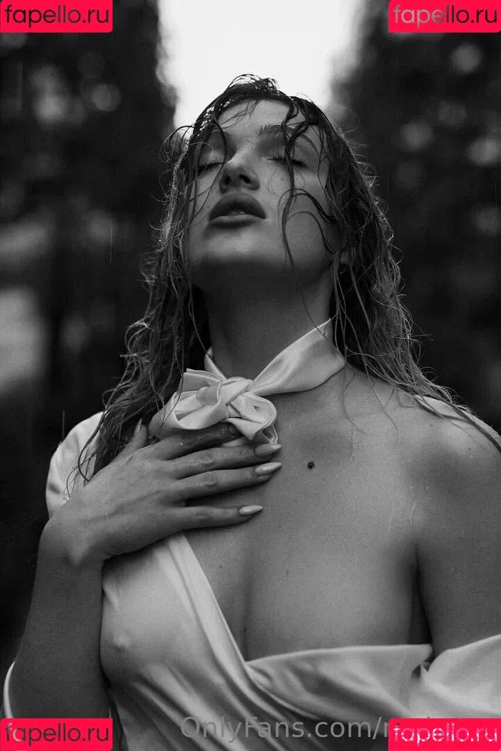 Nightlyy / elara_moonq / nightly Onlyfans Photo Gallery 