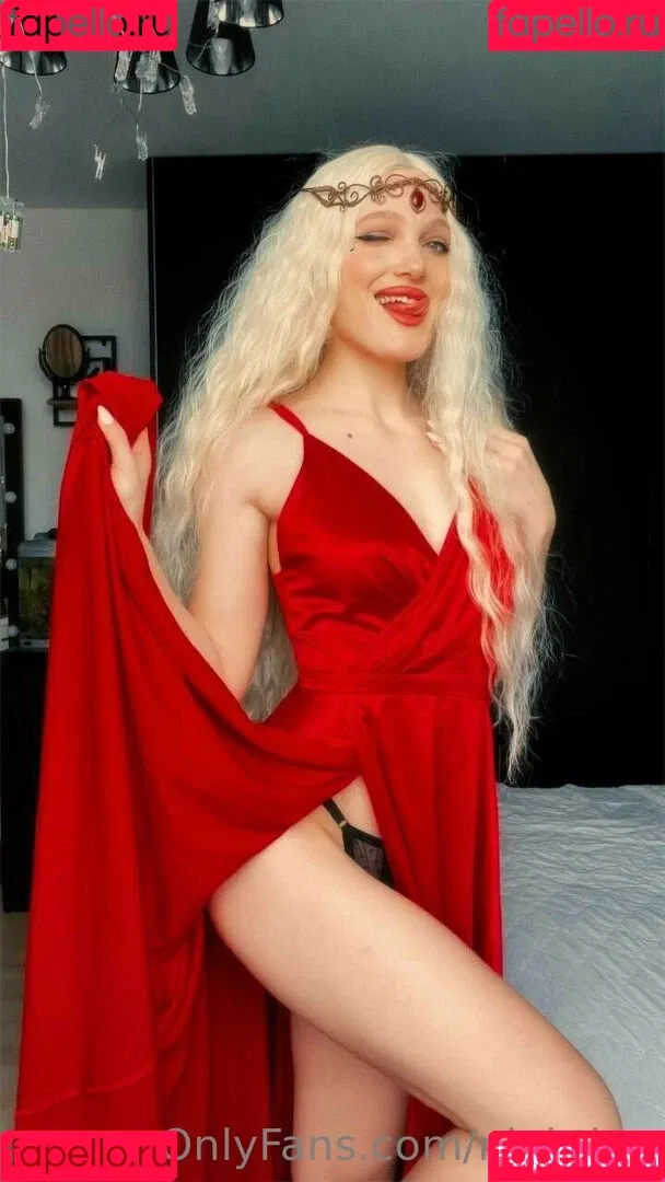 Nightlyy / elara_moonq / nightly Onlyfans Photo Gallery 