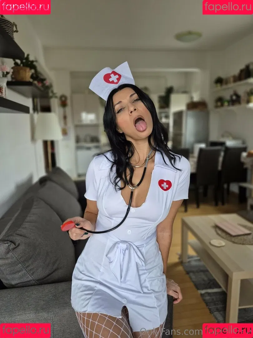 lola93free / lola_lapree Onlyfans Photo Gallery 