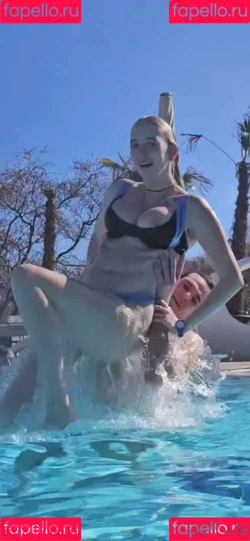 dorfblondie Onlyfans Photo Gallery 