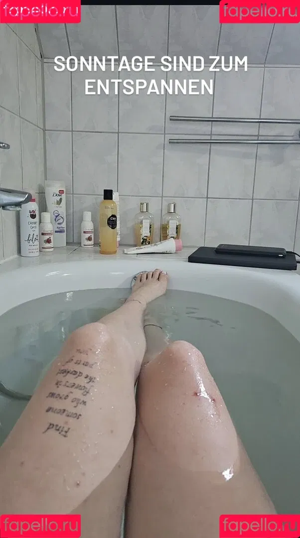 dorfblondie Onlyfans Photo Gallery 
