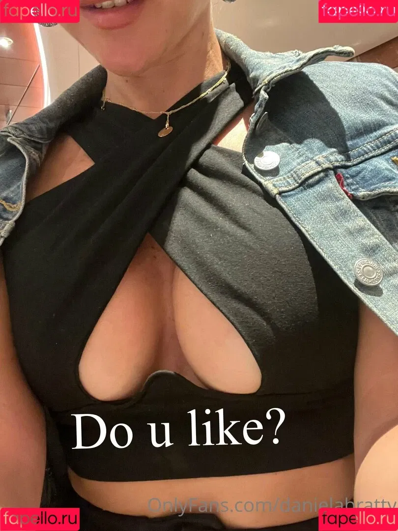 bratty.daniela / danielabratty Onlyfans Photo Gallery 