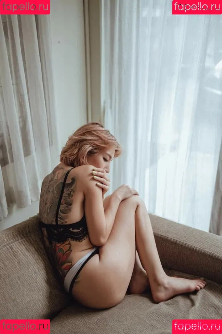 Jele Ramida / ava.r Onlyfans Photo Gallery 