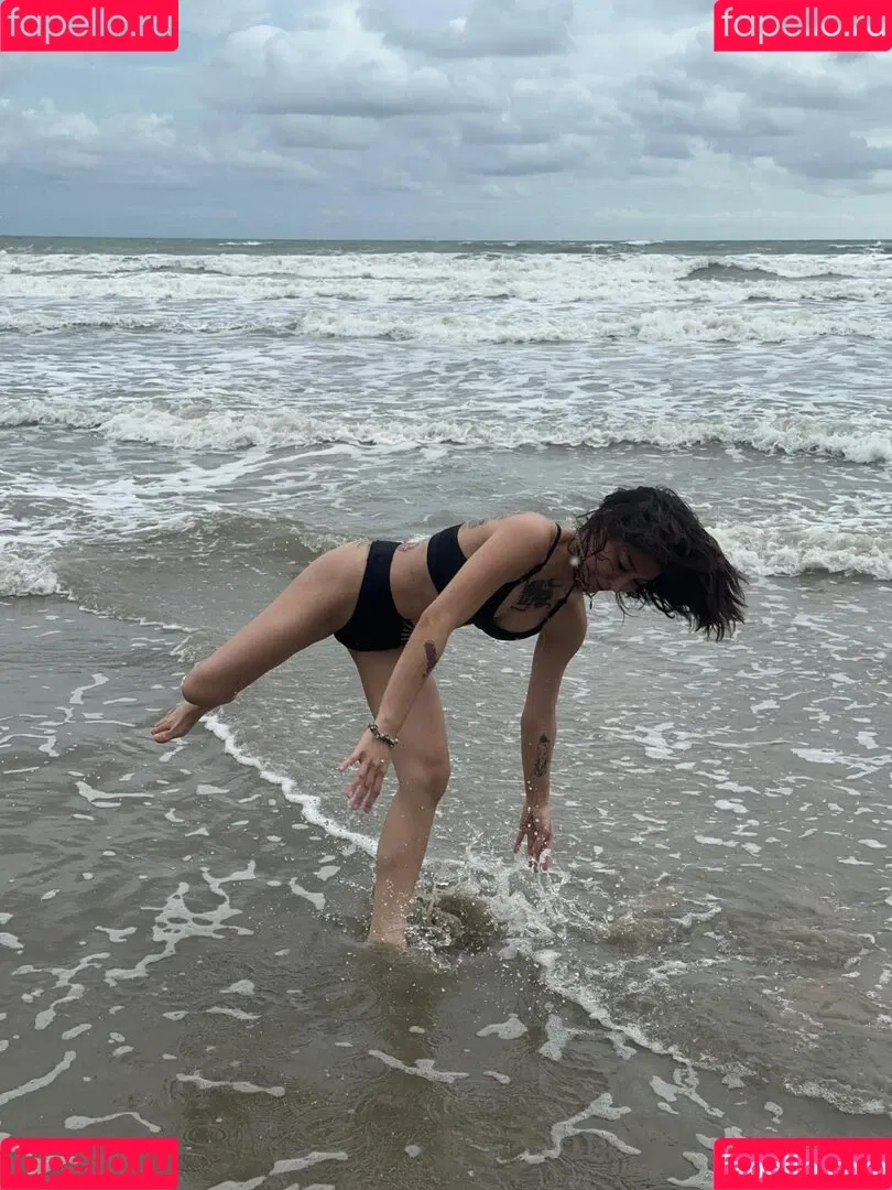 Jele Ramida / ava.r Onlyfans Photo Gallery 