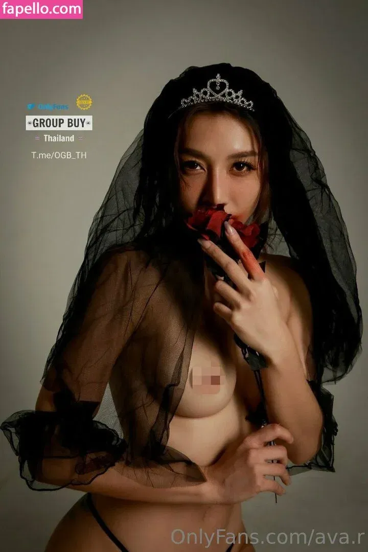 Jele Ramida / ava.r Onlyfans Photo Gallery 