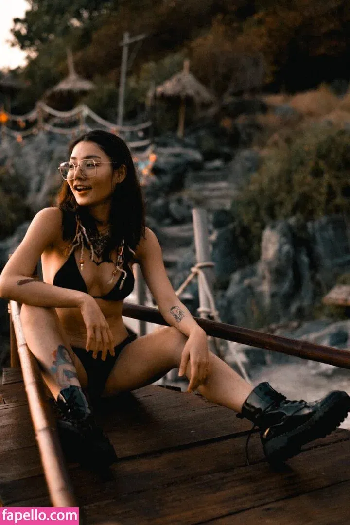 Jele Ramida / ava.r Onlyfans Photo Gallery 