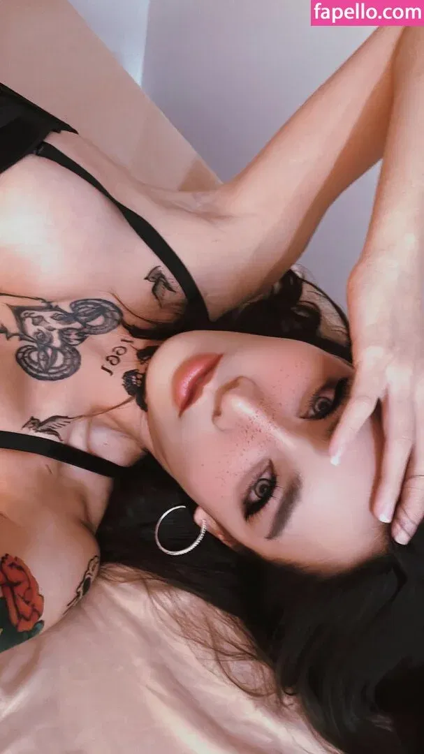 Jele Ramida / ava.r Onlyfans Photo Gallery 