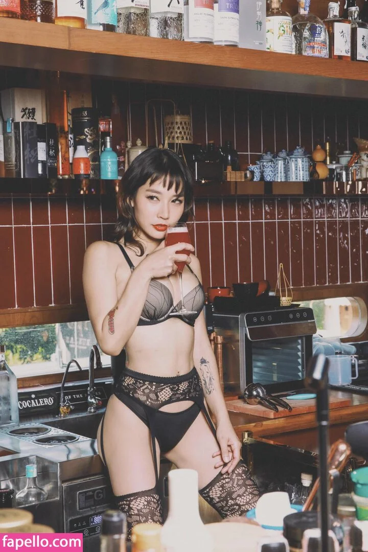 Jele Ramida / ava.r Onlyfans Photo Gallery 