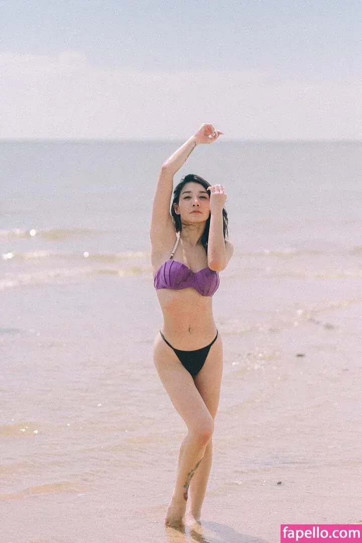 Jele Ramida / ava.r Onlyfans Photo Gallery 