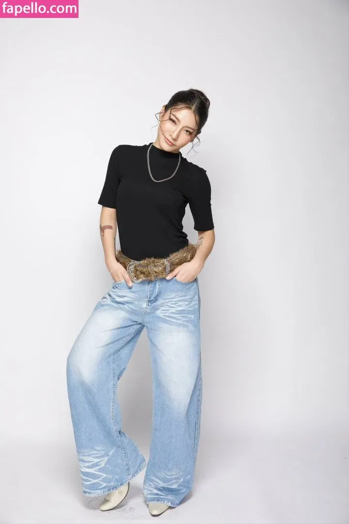 Jele Ramida / ava.r Onlyfans Photo Gallery 