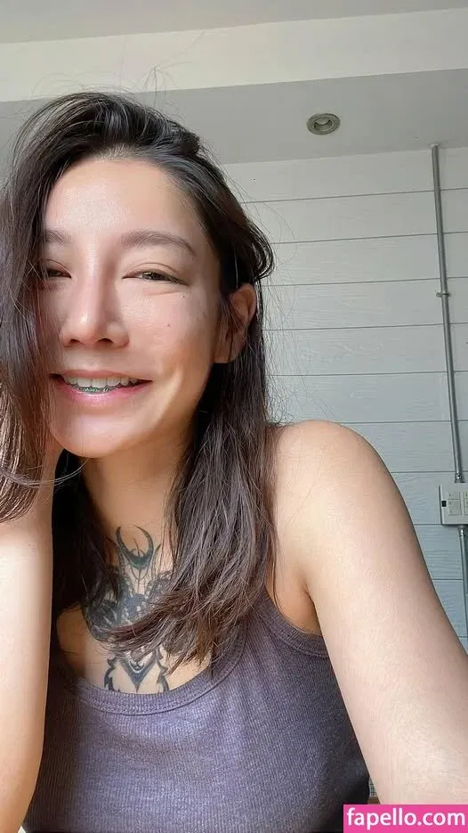 Jele Ramida / ava.r Onlyfans Photo Gallery 