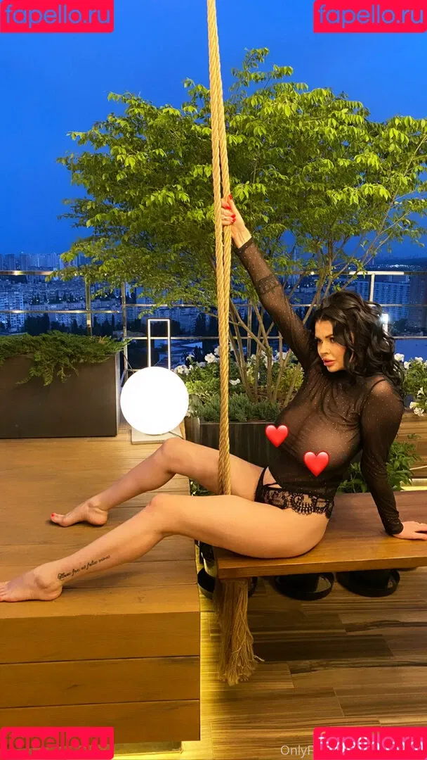 sha_rizel_queen / sharizelka Onlyfans Photo Gallery 