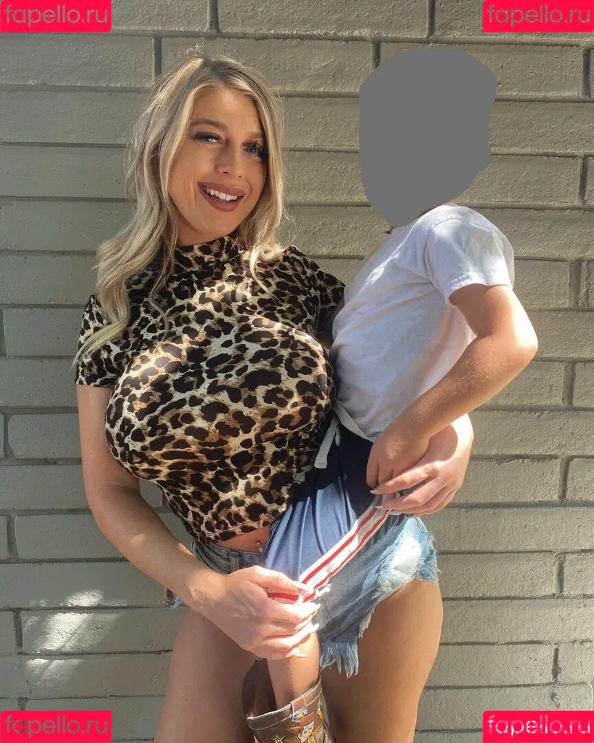 Jessica H / jessicaannhecox / u323120928 Onlyfans Photo Gallery 
