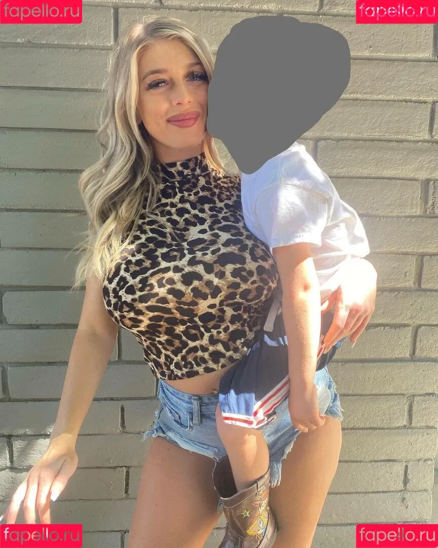 Jessica H / jessicaannhecox / u323120928 Onlyfans Photo Gallery 