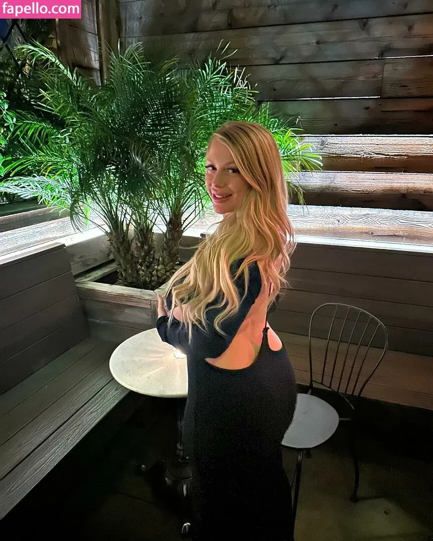 Jessica H / jessicaannhecox / u323120928 Onlyfans Photo Gallery 