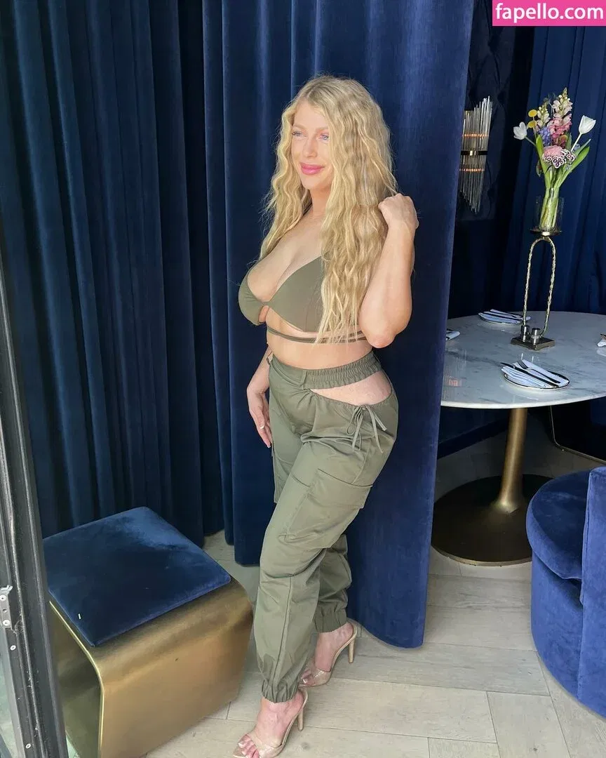 Jessica H / jessicaannhecox / u323120928 Onlyfans Photo Gallery 