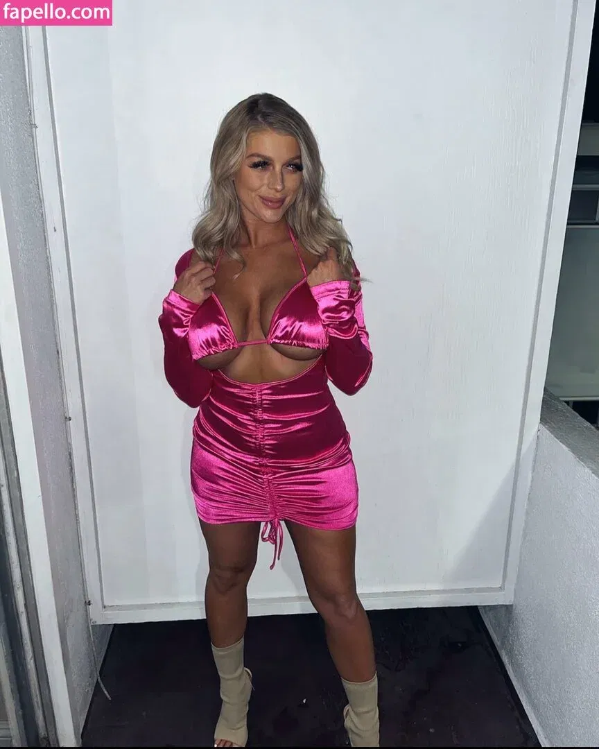 Jessica H / jessicaannhecox / u323120928 Onlyfans Photo Gallery 