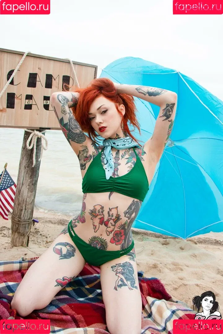 Maud Franklen / maudnoir / maudsuicide Onlyfans Photo Gallery 