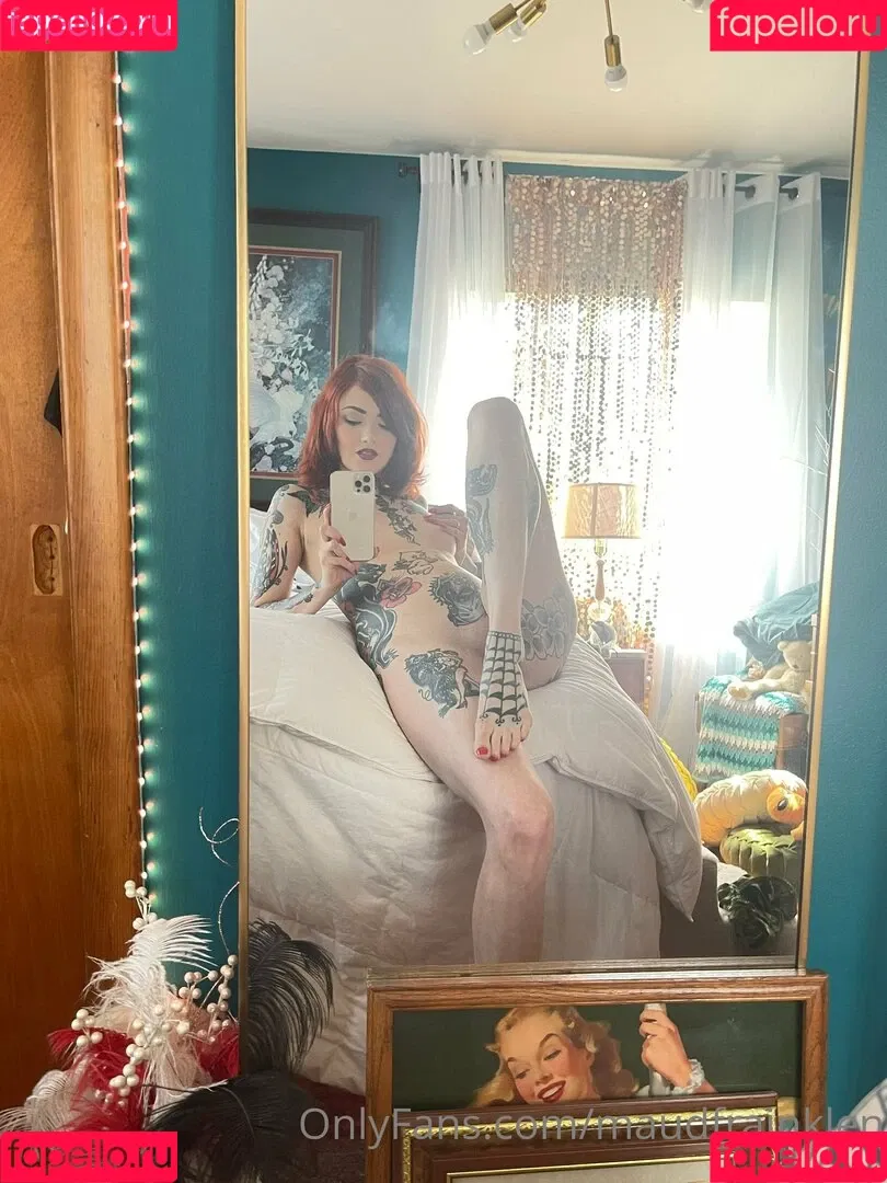 Maud Franklen / maudnoir / maudsuicide Onlyfans Photo Gallery 