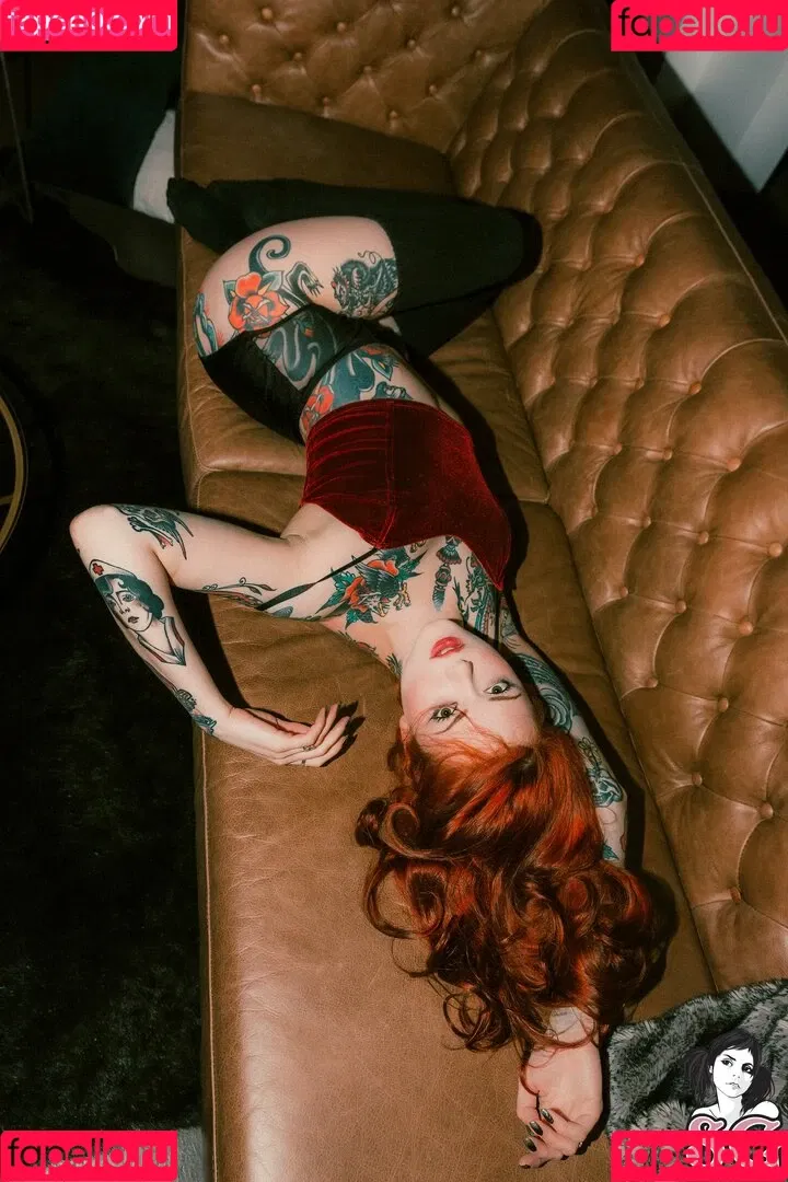 Maud Franklen / maudnoir / maudsuicide Onlyfans Photo Gallery 