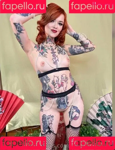 Maud Franklen / maudnoir / maudsuicide Onlyfans Photo Gallery 