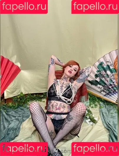 Maud Franklen / maudnoir / maudsuicide Onlyfans Photo Gallery 