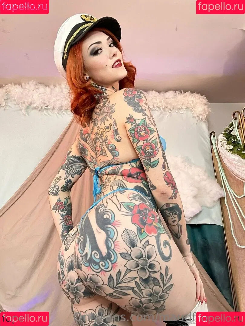 Maud Franklen / maudnoir / maudsuicide Onlyfans Photo Gallery 