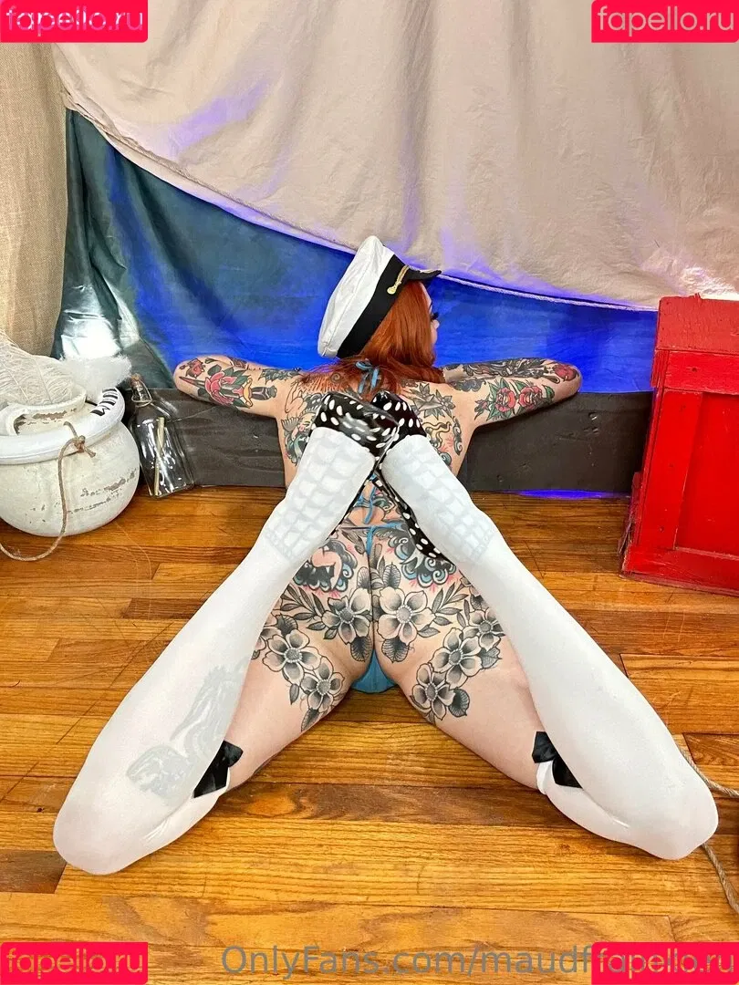 Maud Franklen / maudnoir / maudsuicide Onlyfans Photo Gallery 