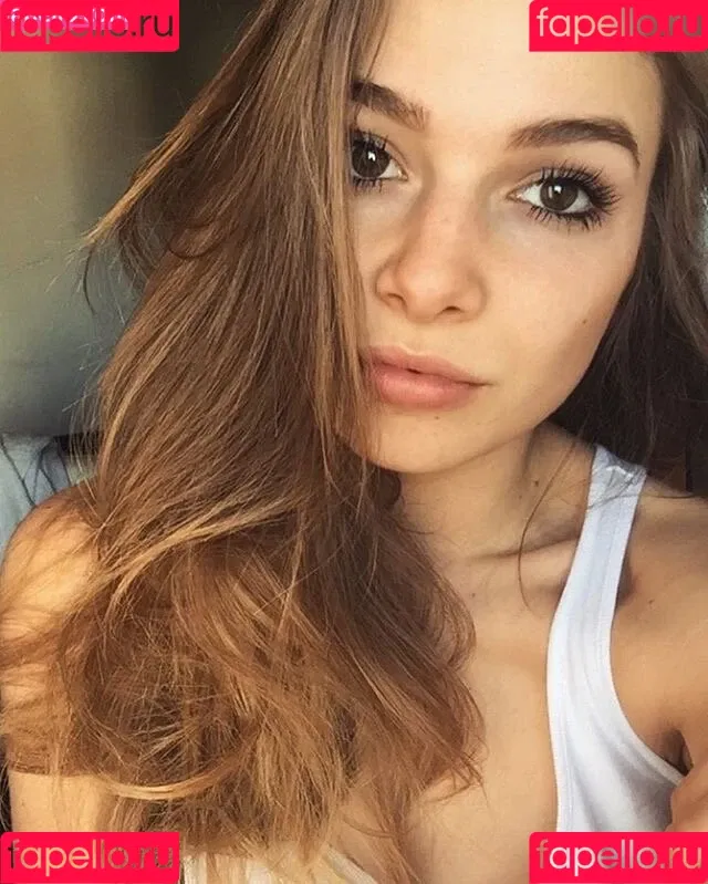 Lola Weippert / lolaweippert Onlyfans Photo Gallery 