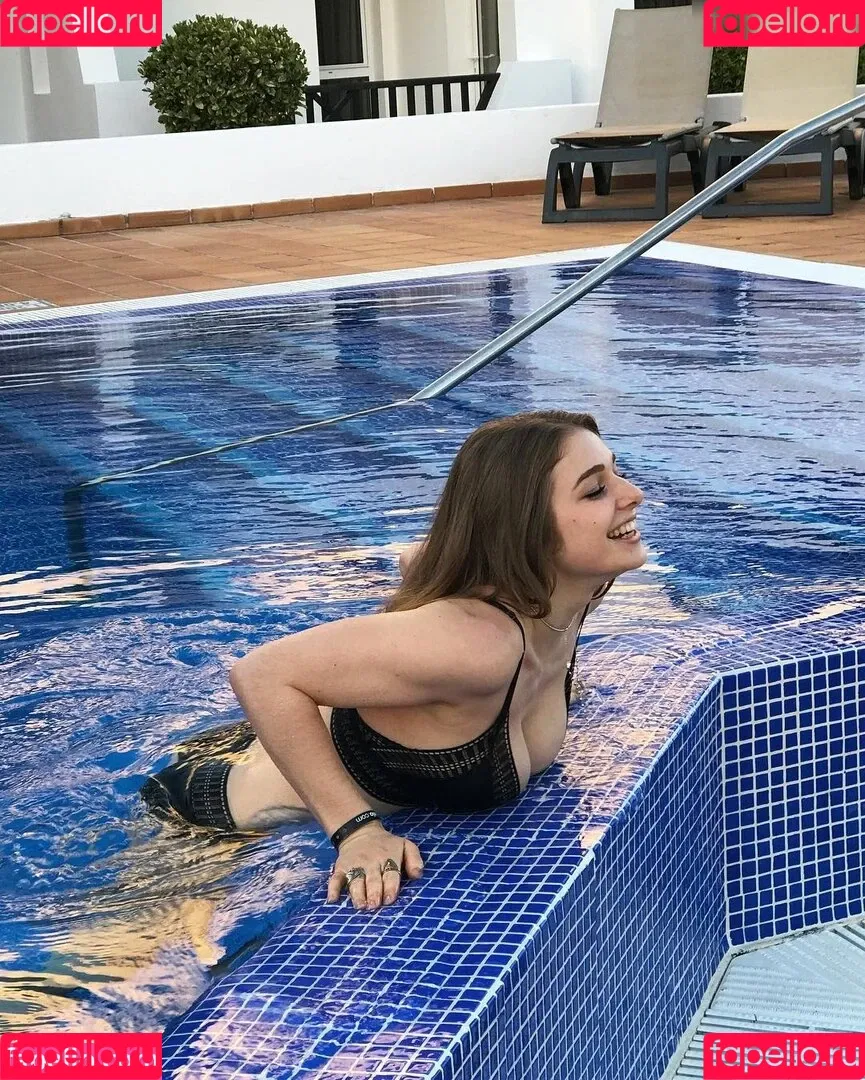 Lola Weippert / lolaweippert Onlyfans Photo Gallery 