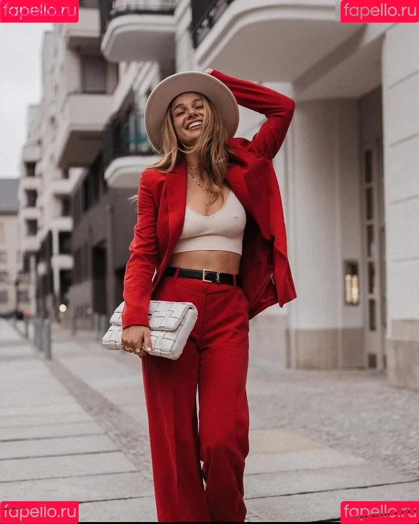 Lola Weippert / lolaweippert Onlyfans Photo Gallery 