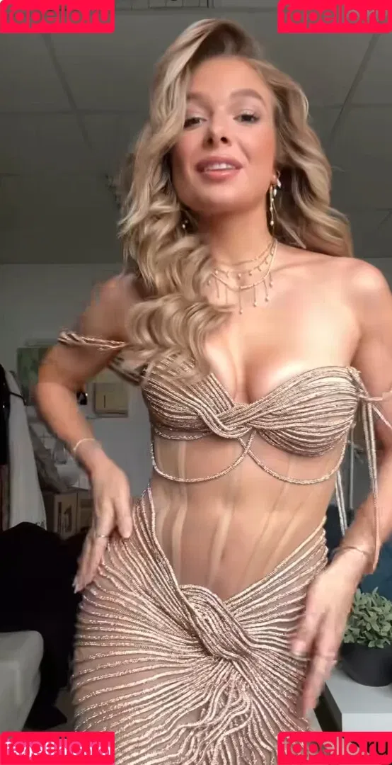 Lola Weippert / lolaweippert Onlyfans Photo Gallery 