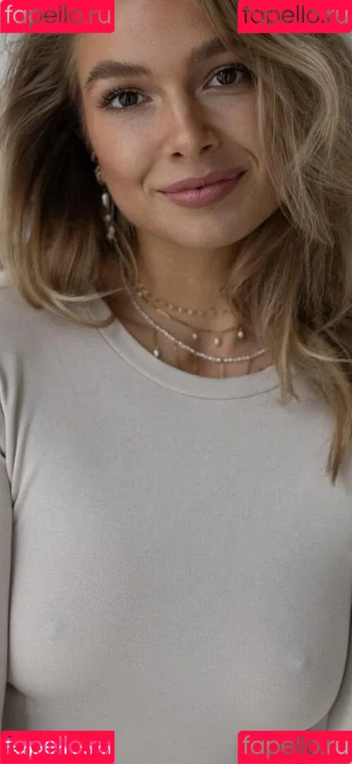 Lola Weippert / lolaweippert Onlyfans Photo Gallery 