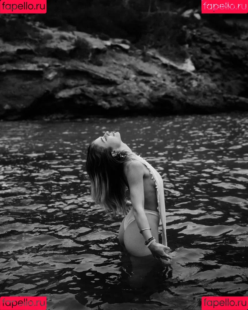Lola Weippert / lolaweippert Onlyfans Photo Gallery 