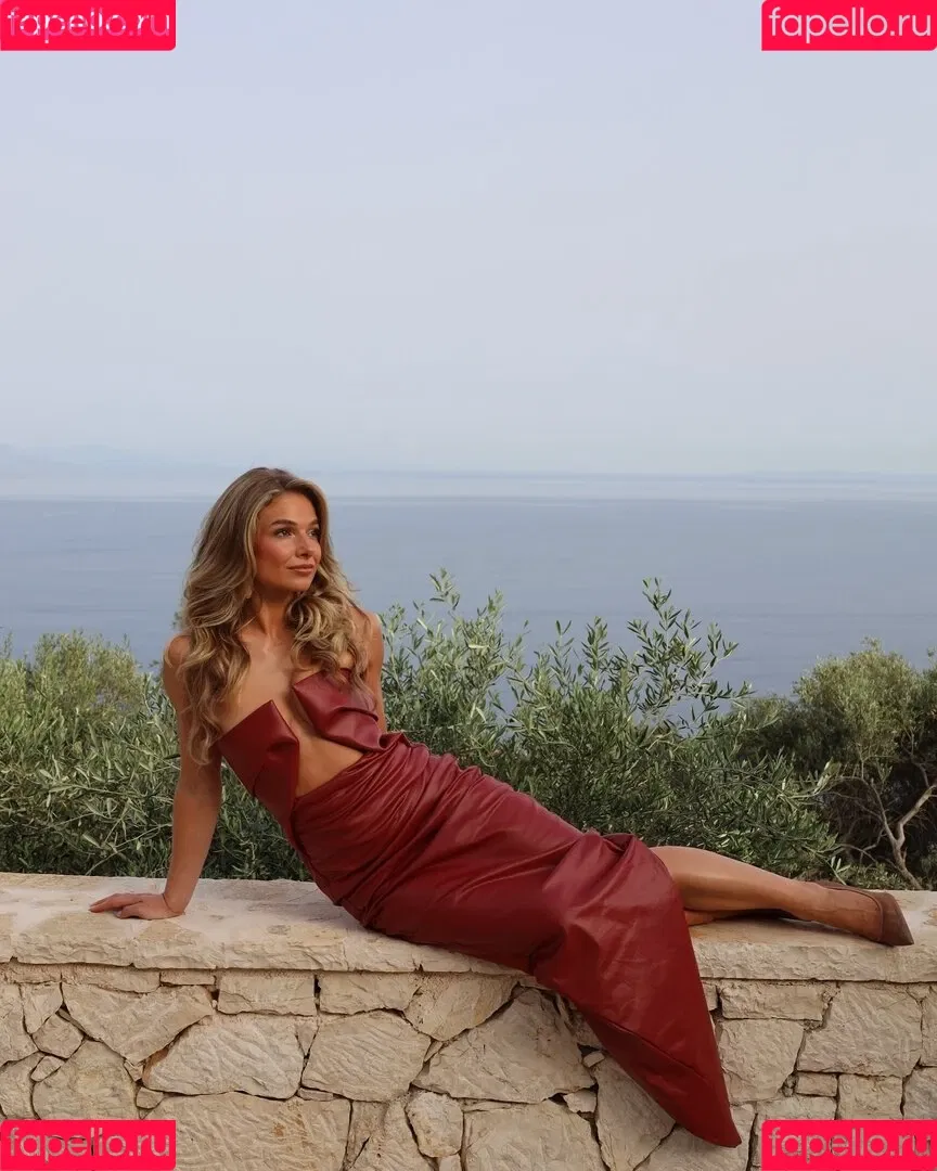 Lola Weippert / lolaweippert Onlyfans Photo Gallery 