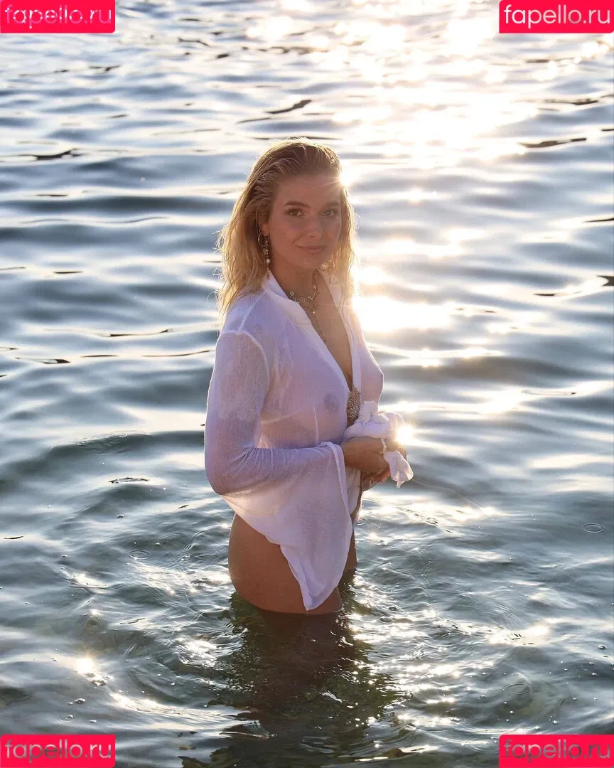 Lola Weippert / lolaweippert Onlyfans Photo Gallery 