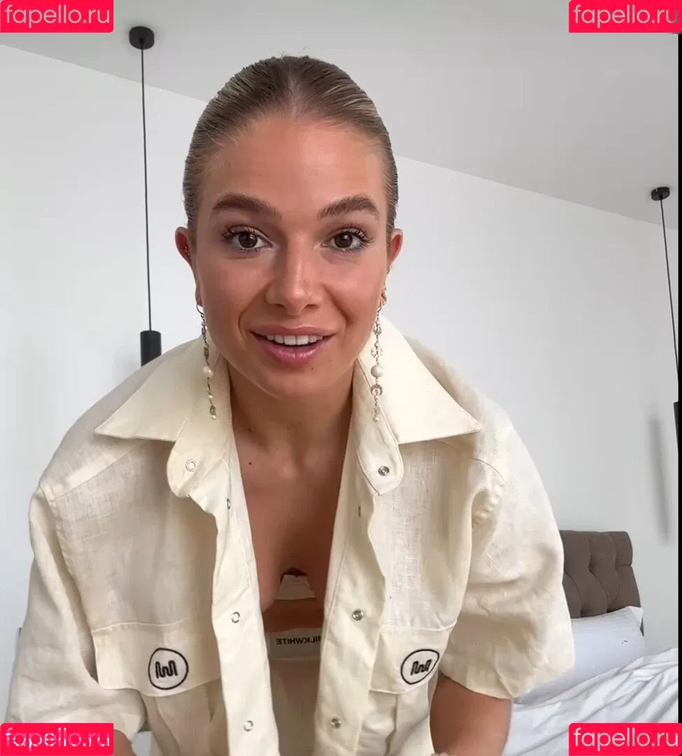 Lola Weippert / lolaweippert Onlyfans Photo Gallery 